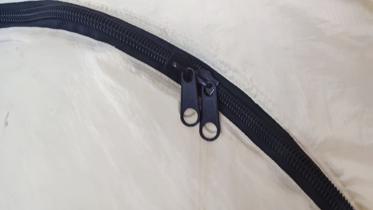 Замена молнии на палатке  Замена молнии на палатке